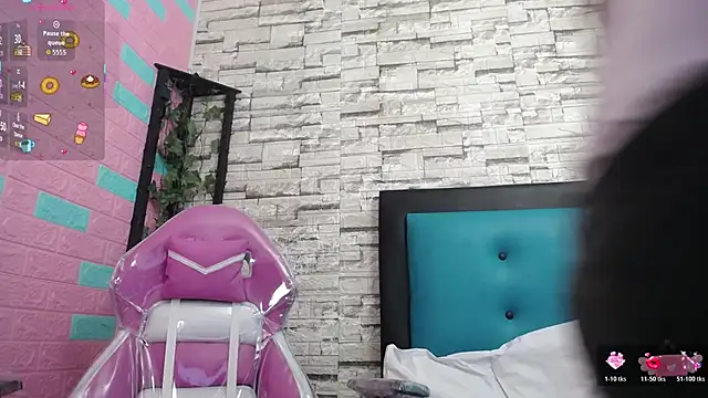 maily can online show from 11-14-25, 12:37