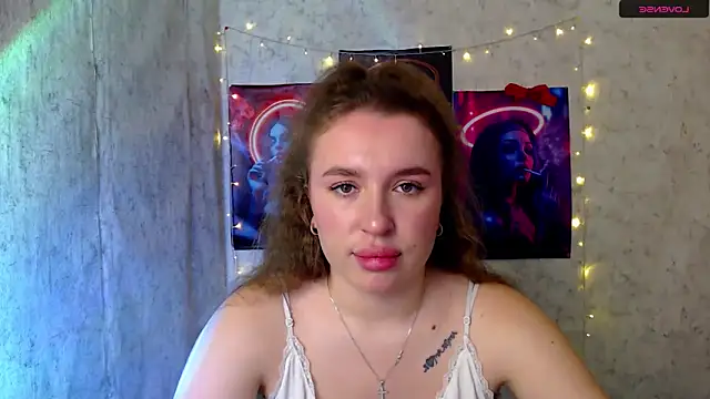 JuliaTopp  online show from 01-07-26, 08:17