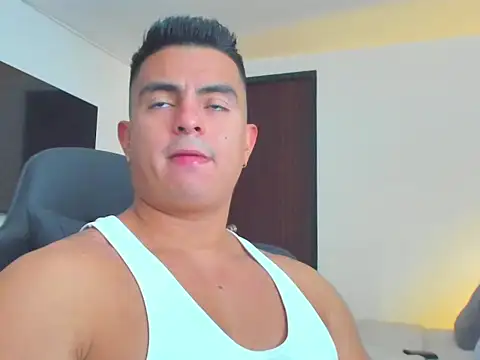 Snapshot of RJBarto chatting on 09-11-25, 04:51 RJBarto online show from 09-11-25, 04:51