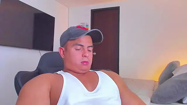 Snapshot of RJBarto chatting on 10-03-25, 03:14 RJBarto online show from 10-03-25, 03:14