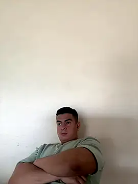 Snapshot of RJBarto chatting on 10-28-25, 02:42 RJBarto online show from 10-28-25, 02:42