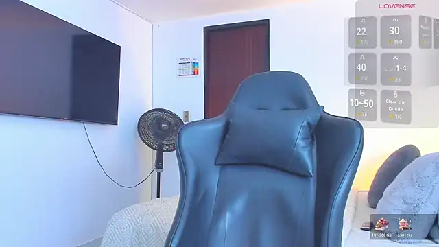 Snapshot of RJBarto chatting on 12-16-25, 12:37 RJBarto online show from 12-16-25, 12:37