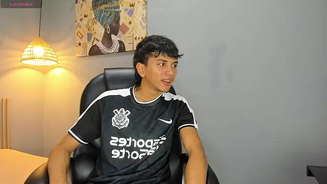 Snapshot of markbowie chatting on 05-31-26, 03:30 markbowie online show from 05-31-26, 03:30