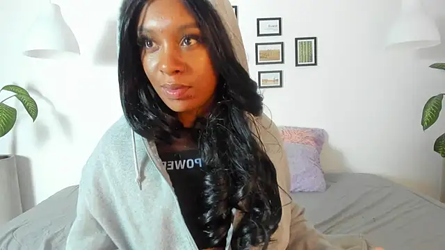 Coco joness online show from 12-13-25, 08:25