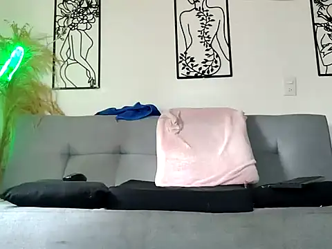 Masterblue hot online show from 03-06-26, 08:16