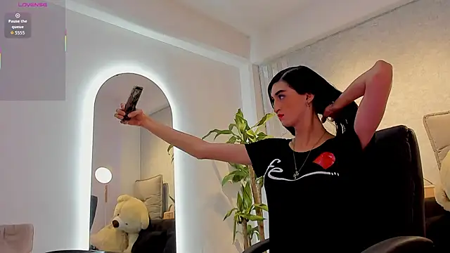 lily cash1 online show from 02-25-26, 02:37