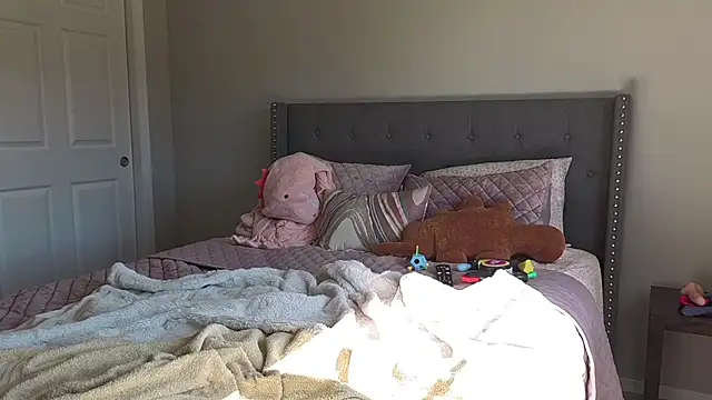 bambifarrina online show from 10-08-25, 05:43