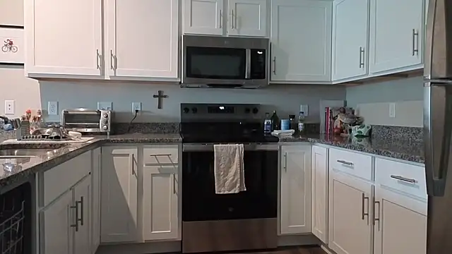 bambifarrina online show from 10-18-25, 02:40