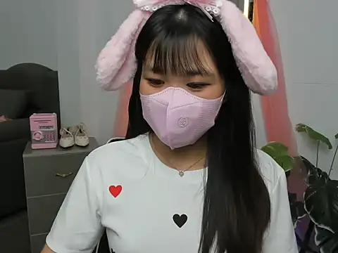 Snapshot of Xiao_cute chatting on 10-05-25, 05:00 Xiao cute online show from 10-05-25, 05:00