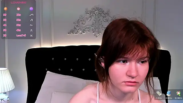 Snapshot of Aria_Vox chatting on 09-15-25, 06:02 Aria Vox online show from 09-15-25, 06:02