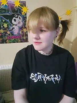 Snapshot of xrixsyx_and_ricky chatting on 07-04-26, 04:35 xrixsyx and ricky online show from 07-04-26, 04:35