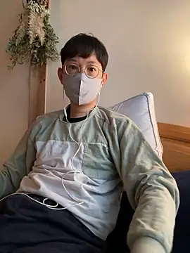 tom19899q online show from 11-15-25, 09:43