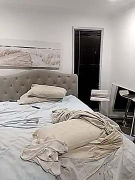 iamthepublickmasterbater online show from 10-14-25, 12:17