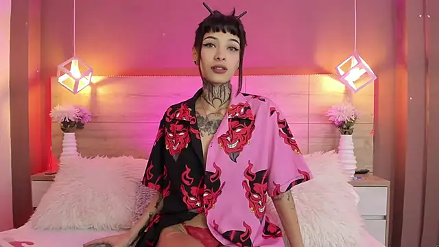 Snapshot of aa_lunit chatting on 11-07-25, 01:44 aa lunit online show from 11-07-25, 01:44