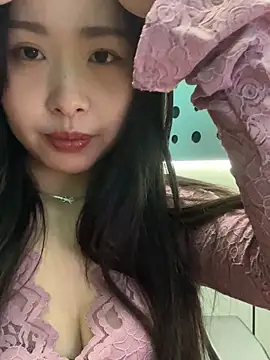 Snapshot of Abby_0505 chatting on 11-07-25, 11:21 Abby 0505 online show from 11-07-25, 11:21