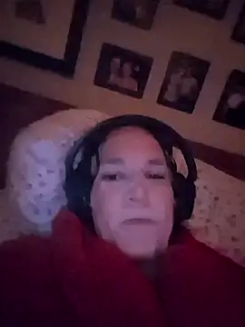 Snapshot of forbiddenbabygirl chatting on 10-31-25, 04:02 forbiddenbabygirl online show from 10-31-25, 04:02