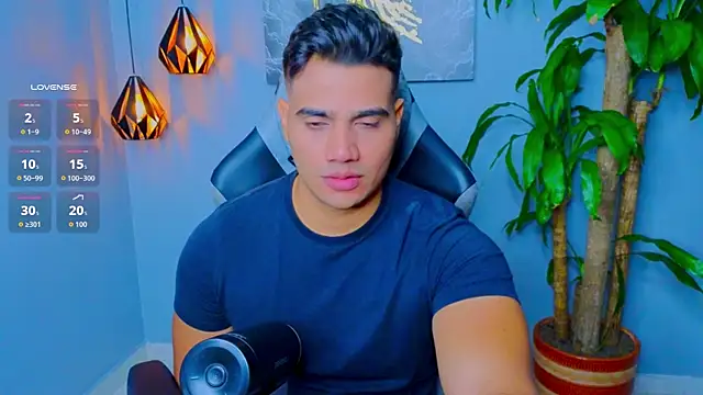 AndresR3 online show from 09-18-25, 01:51