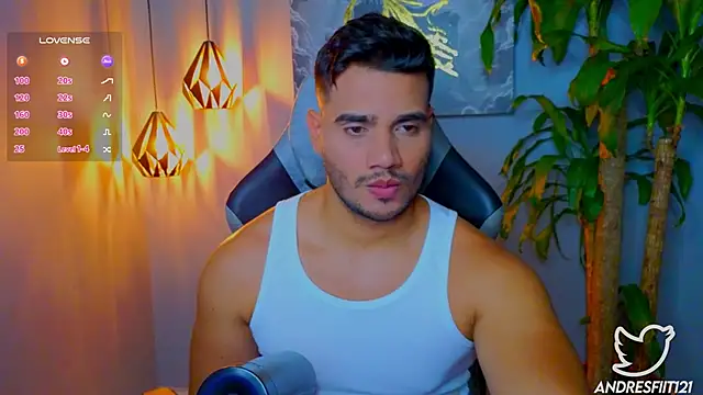 AndresR3 online show from 10-07-25, 01:03