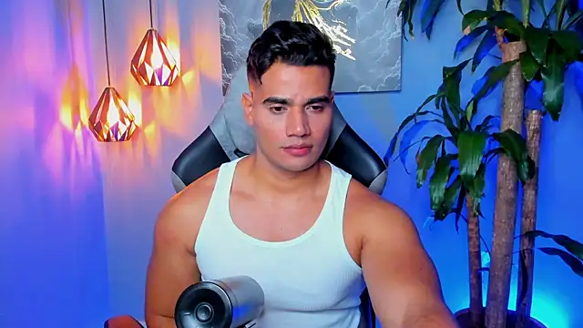 AndresR3 online show from 11-10-25, 12:42