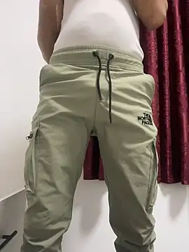 Snapshot of Anassal123 chatting on 11-19-25, 09:48 Anassal123 online show from 11-19-25, 09:48