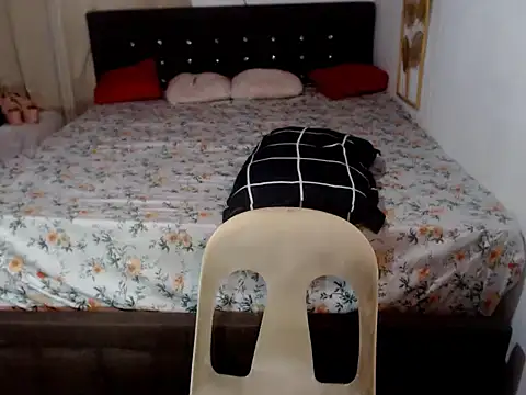 Snapshot of Brianatopdomxx chatting on 10-12-25, 04:44 Brianatopdomxx online show from 10-12-25, 04:44