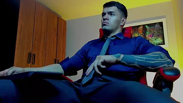 ALPHA DOMINUS  online show from 09-10-25, 04:01