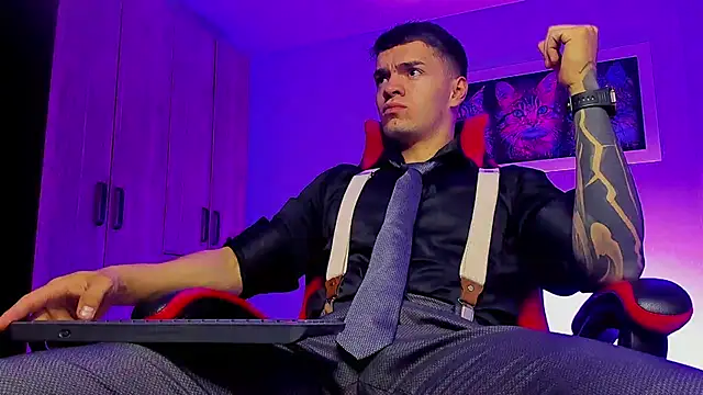 ALPHA DOMINUS  online show from 09-11-25, 04:01