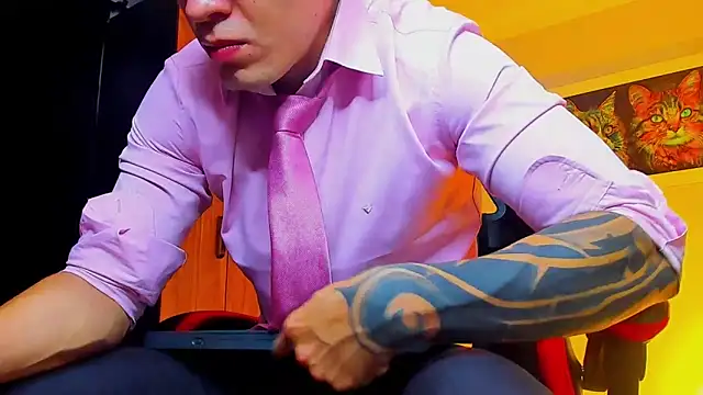 ALPHA DOMINUS  online show from 10-07-25, 03:14