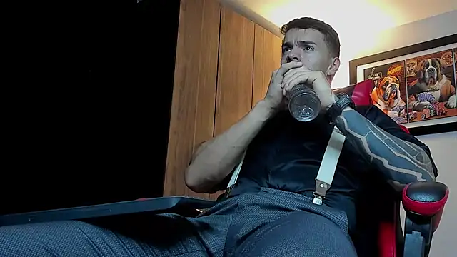 ALPHA DOMINUS  online show from 12-21-25, 04:52