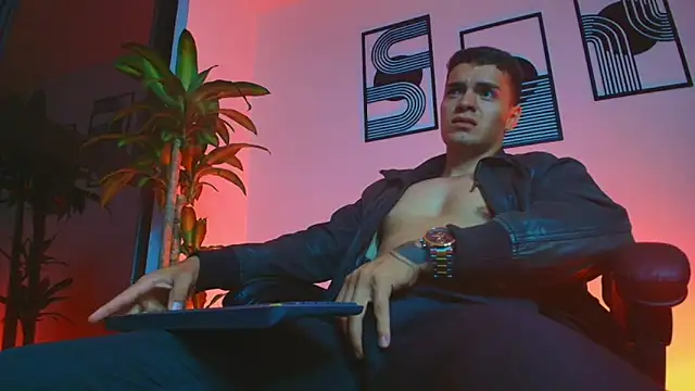 ALPHA DOMINUS  online show from 04-09-26, 06:19