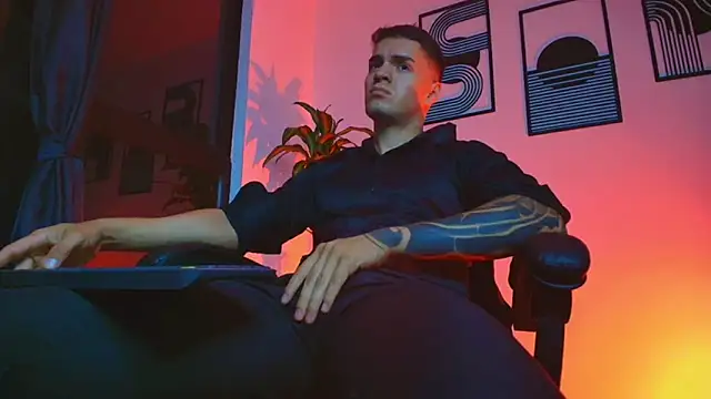 ALPHA DOMINUS  online show from 04-14-26, 04:07