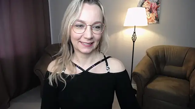 Ava Elior online show from 05-13-26, 10:01