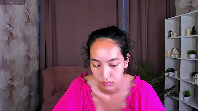 FlirtyAura online show from 07-28-26, 01:56