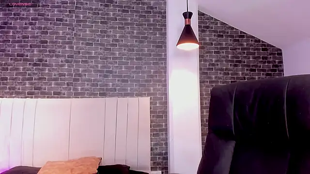 connorsmiith online show from 03-25-26, 02:45