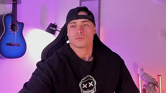 connorsmiith online show from 06-06-26, 10:47