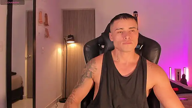 connorsmiith online show from 07-08-26, 02:05