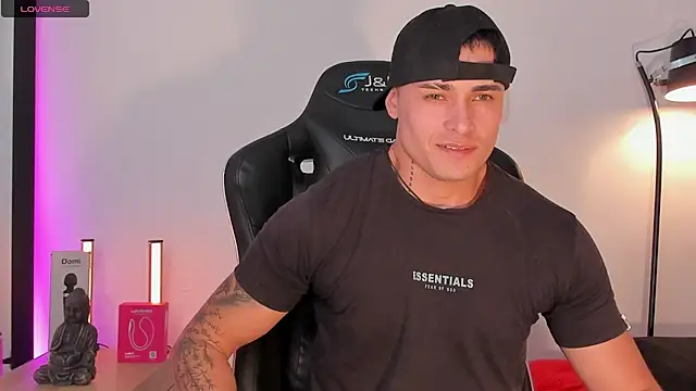 connorsmiith online show from 07-08-26, 02:10