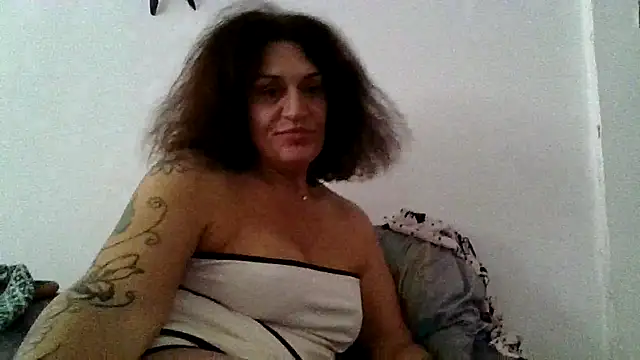 RubyyRosee online show from 09-18-25, 01:35