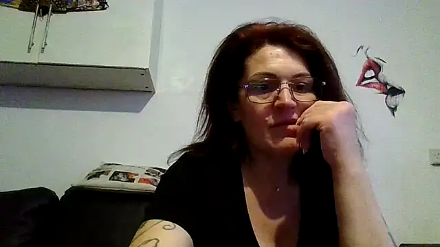 RubyyRosee online show from 04-25-26, 02:25