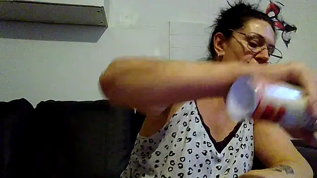 RubyyRosee online show from 06-27-26, 05:23