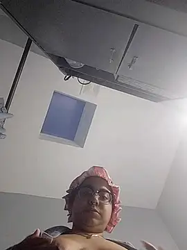 Lovelyrainn online show from 11-16-25, 12:22