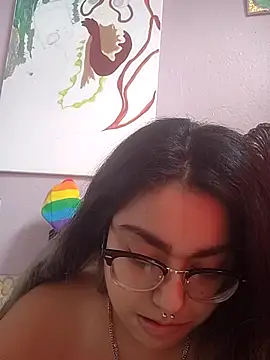 Lovelyrainn online show from 11-17-25, 03:18