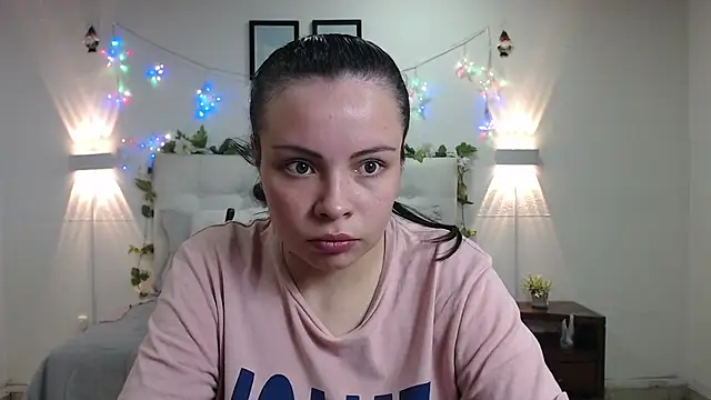 Megan 05  online show from 05-09-26, 07:30