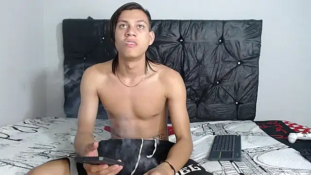 Snapshot of masterbrave420 chatting on 09-19-25, 07:21 masterbrave420 online show from 09-19-25, 07:21