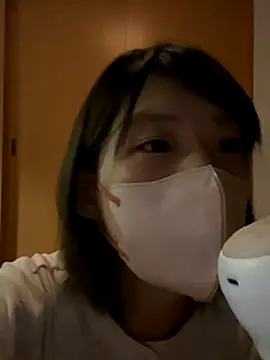 Snapshot of usako_2025 chatting on 11-04-25, 01:10 usako 2025 online show from 11-04-25, 01:10