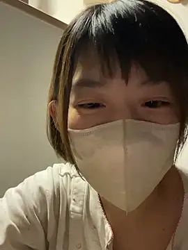 Snapshot of usako_2025 chatting on 12-20-25, 04:58 usako 2025 online show from 12-20-25, 04:58