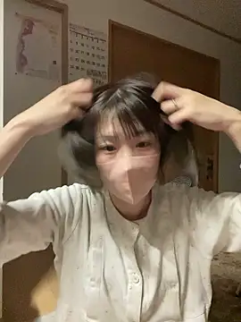 Snapshot of usako_2025 chatting on 03-22-26, 01:14 usako 2025 online show from 03-22-26, 01:14