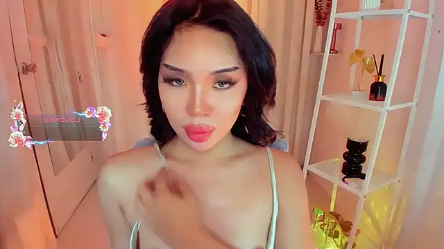 MS LUNA online show from 12-21-25, 12:29