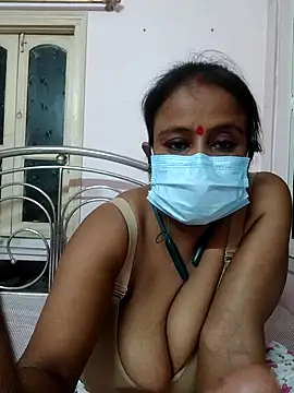 Snapshot of Barna_Love chatting on 09-17-25, 05:47 Barna Love online show from 09-17-25, 05:47