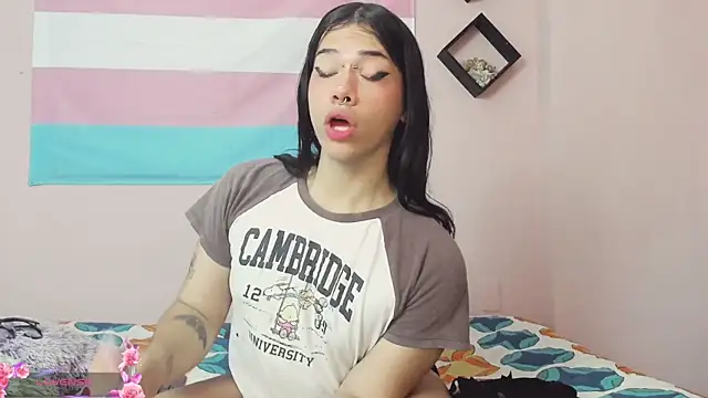 Snapshot of Melisa_Bunny69 chatting on 10-24-25, 01:07 Melisa Bunny69 online show from 10-24-25, 01:07